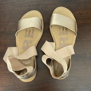 Sorel Ella Sandals in Gold